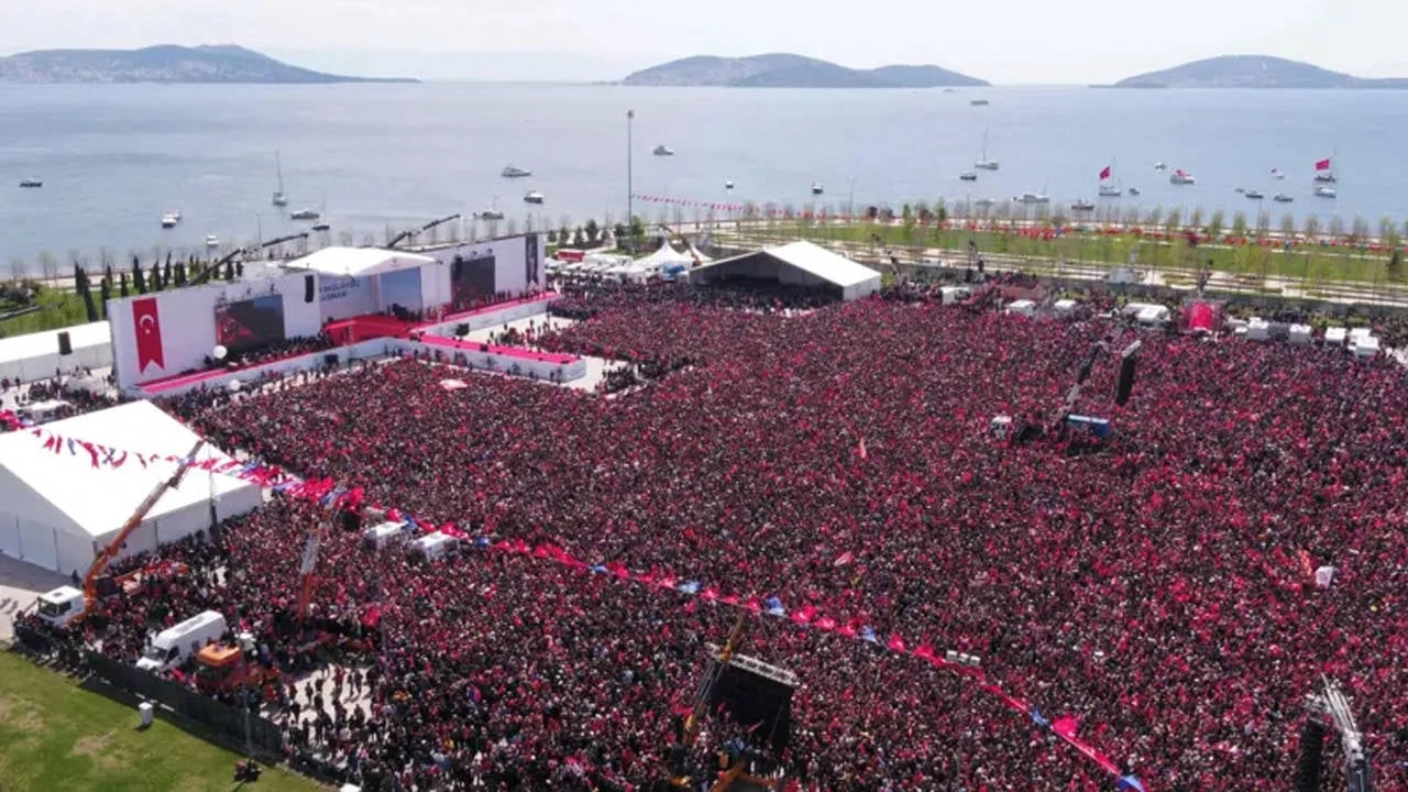 1 Mayıs'ta Kadıköy Meydanı'nda: Tek Adama Karşı Birleşelim!