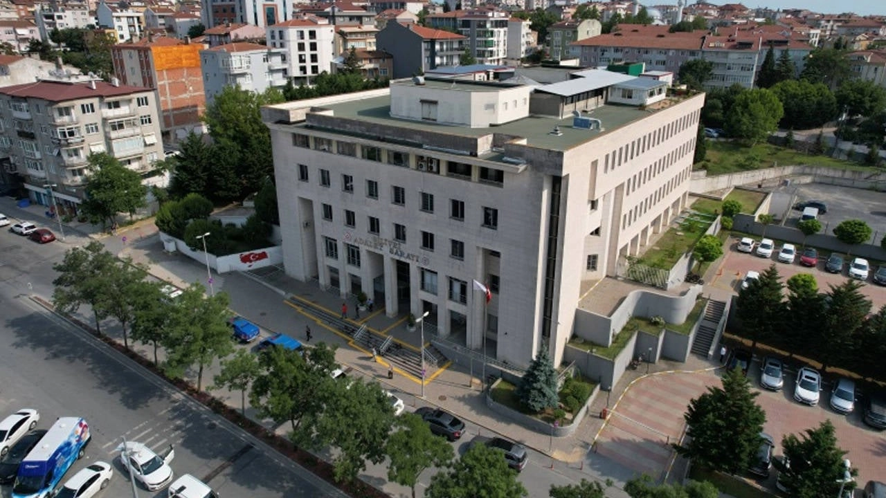 Adalet denen kavramı katleden Silivri Savcısı: Bakan sus pus!