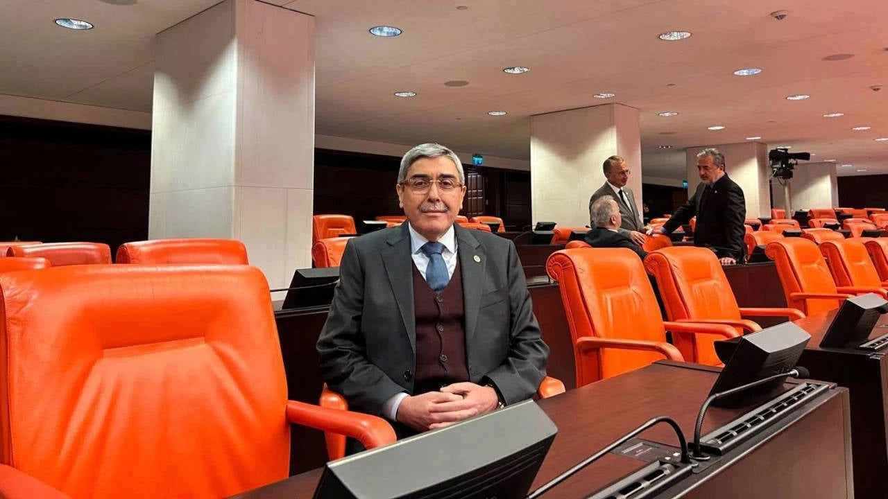 AKP'li Vekilin Skandal İhalesi: Para ile Satılamaz Çuvallar