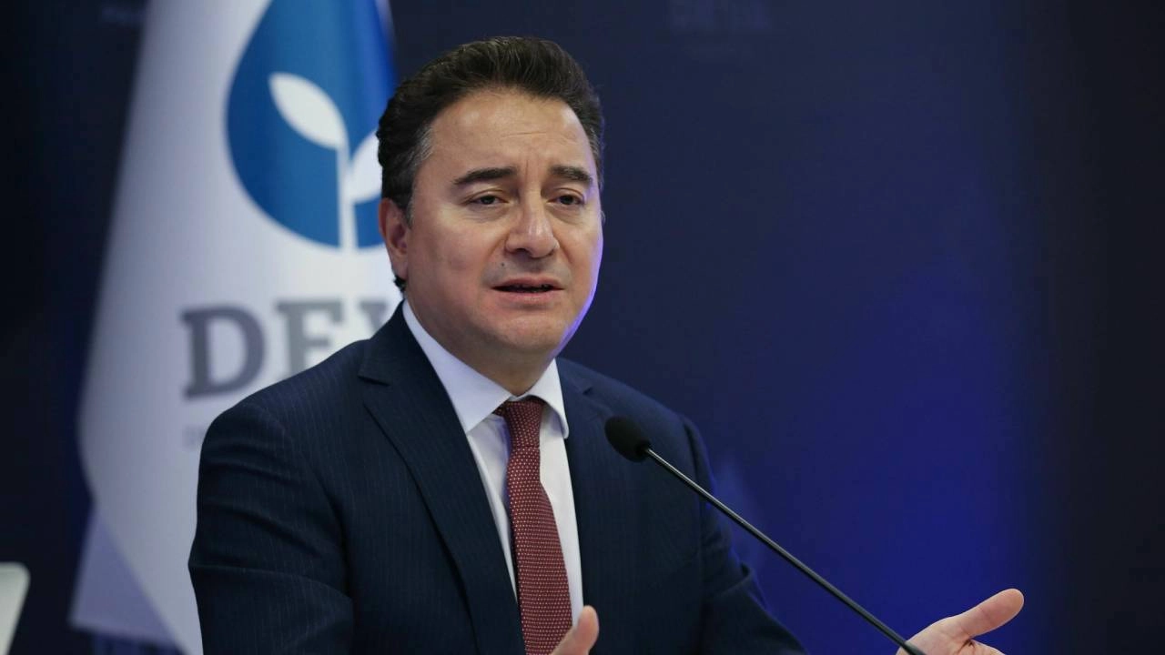 Ali Babacan: "TRT milleti temsil etmiyor, hakkımı helal etmiyorum"