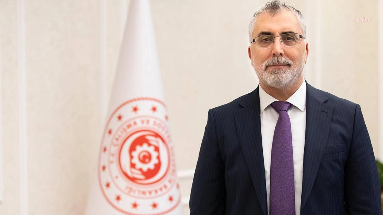 Bakan Işıkhan'ın açıklamasıyla: Belediyeler devletin sırtından milyarlarca prim borcunu sıyırmaya çalışıyor!