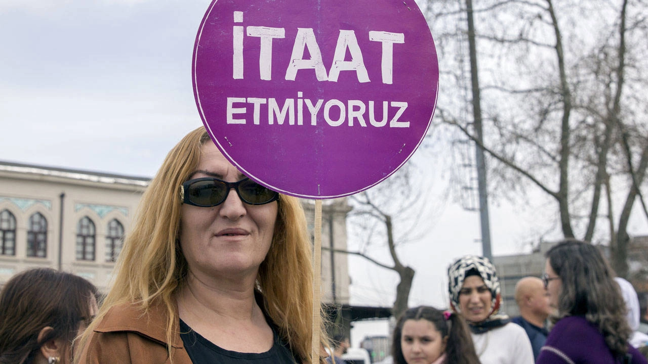 Beyoğlu Kaymakamlığı'ndan kadınlara 8 Mart'ta Yasak!