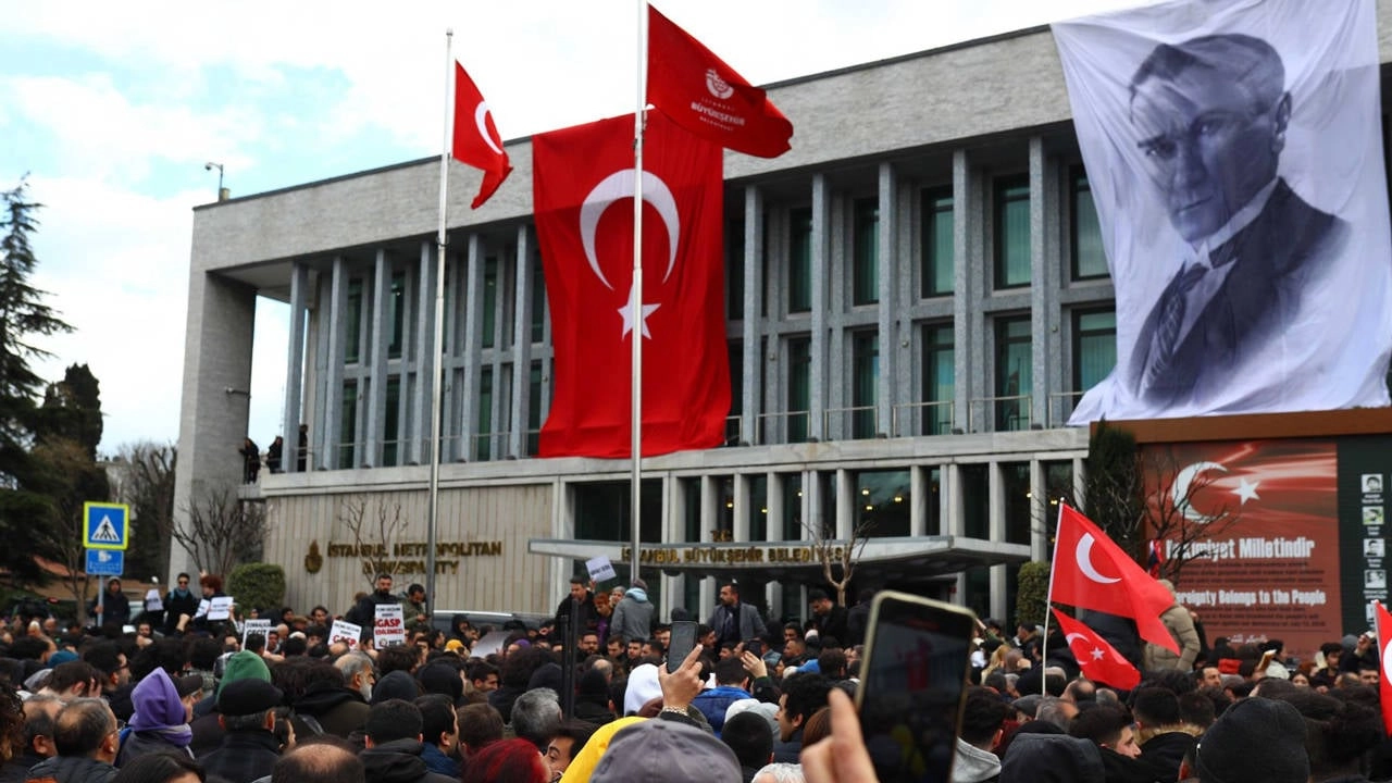 CHP'de skandal: İBB operasyonlarıyla tehdit ediliyorlar!