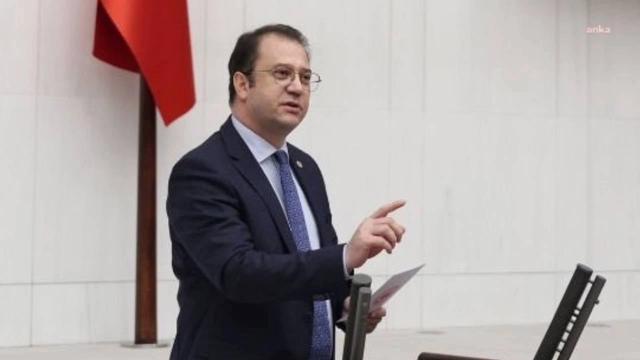 CHP'li İnan Akgün Alp, Taksim Meydanı yasağına isyan etti: "Anayasa Mahkemesi'nin kararı yok sayıldı"