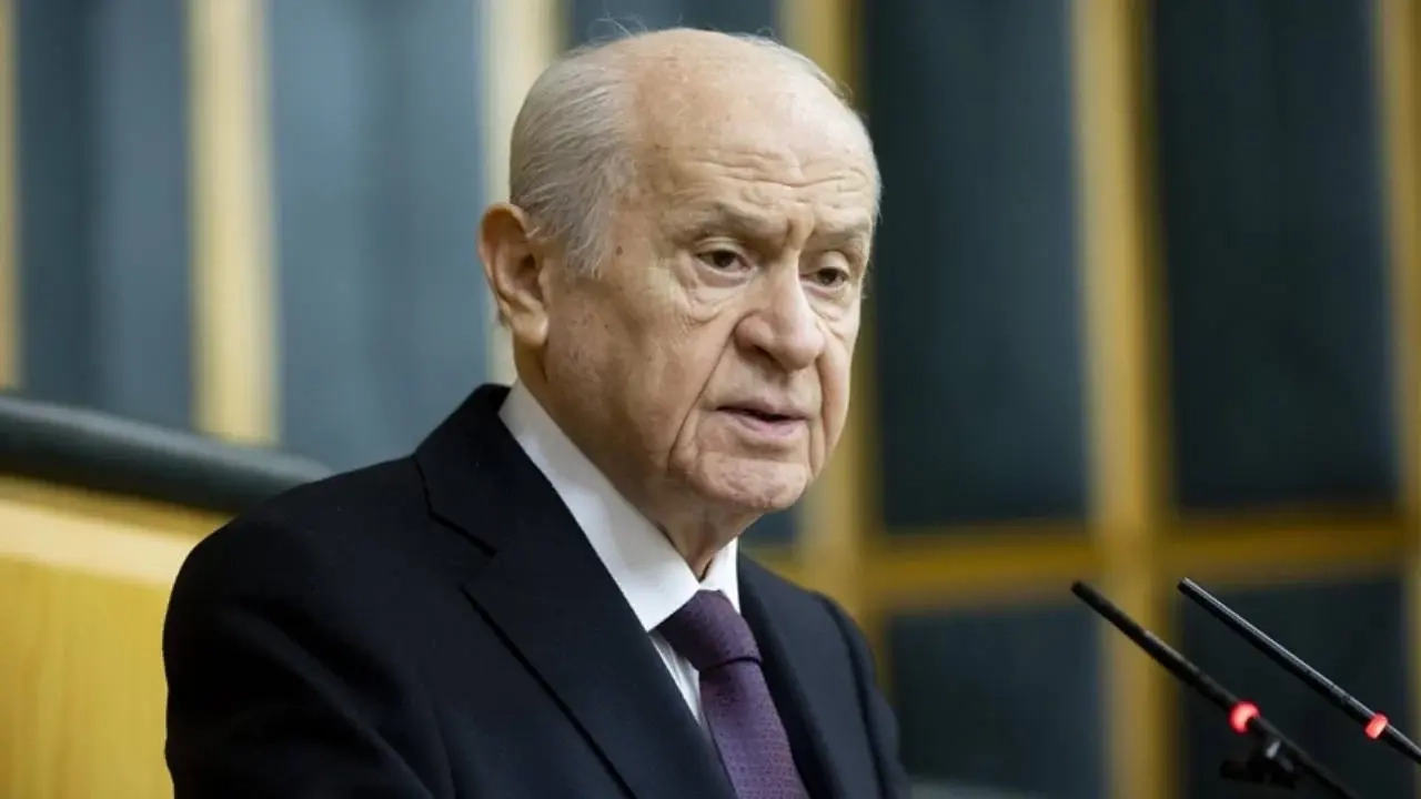 Devlet Bahçeli, Sırrı Süreyya Önder'e 'geçmiş olsun' diyerek şaşırttı!