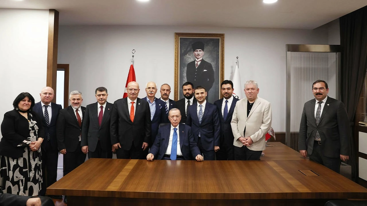 Erdoğan, Ankara Ticaret Odası'na sürpriz ziyarette bulundu!