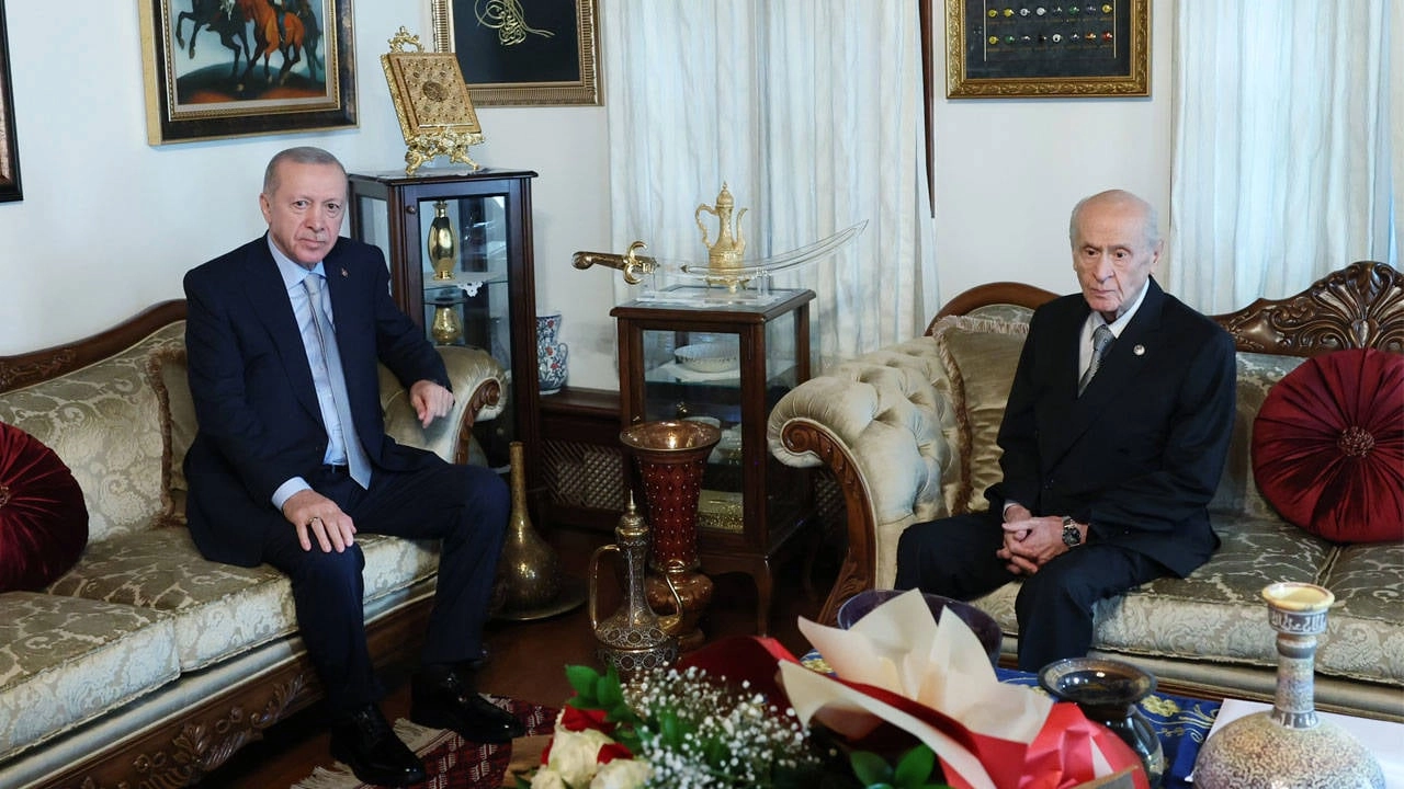 Erdoğan ve Bahçeli'nin Gizli Görüşmesinde Neler Konuşuldu?