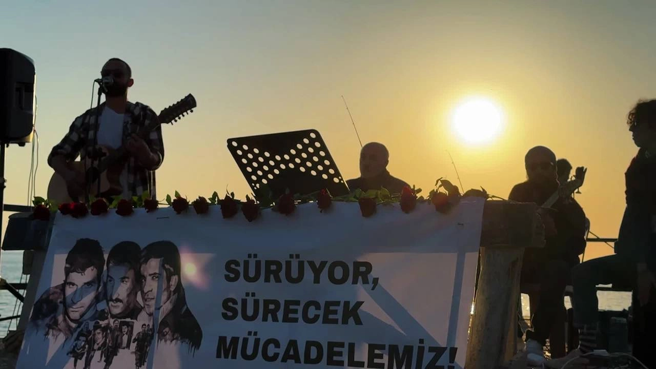 Fındıklı'da Devrim Şöleni: Deniz Gezmiş, Yusuf Aslan ve Hüseyin İnan Anıldı