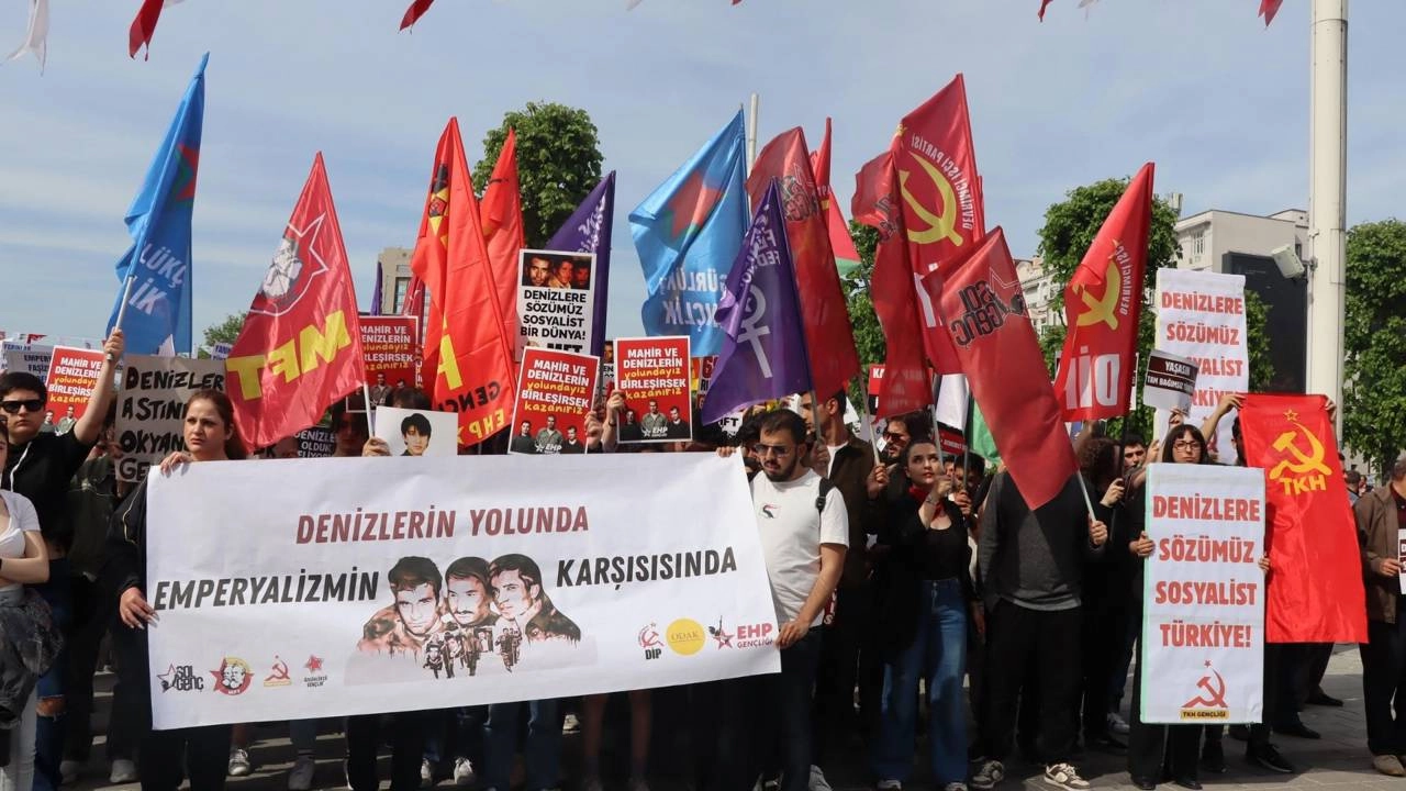 Gençlik, Devrimci Fidanlar İçin Dolmabahçe'yi Salladı: Mücadele Ebediyete Kadar