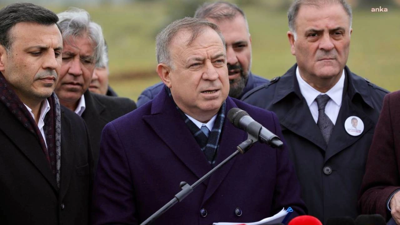 Gökan Zeybek: "Rantın baş destekçisi TRT, Kanal İstanbul propagandasında öncülük ediyor"