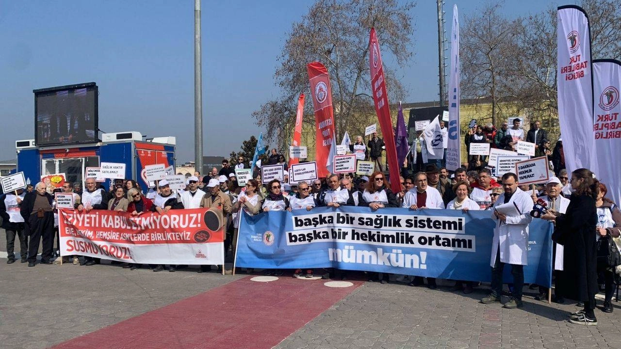 Hekimler isyan ediyor: "Sağlık reformu çöktü!"
