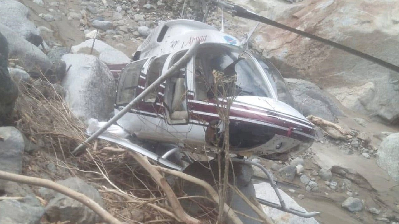 "Hindistan'da Helikopter Faciası: 5 Ölü, 2 Yaralı"