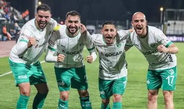 Iğdır FK, 10 kişi kalan Sakaryaspor'u durduramadı: Galibiyet serisini 11 maça taşıdı!