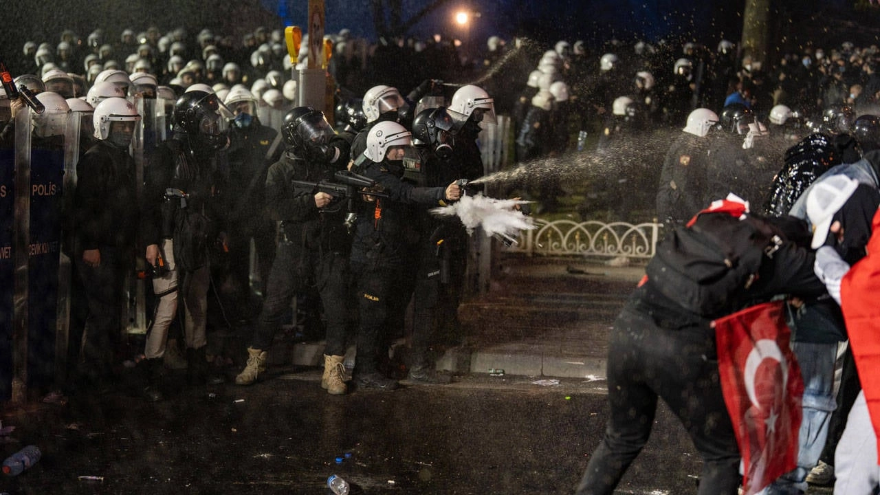 İmamoğlu Protestoları: Çocuk Hakları Nerede?