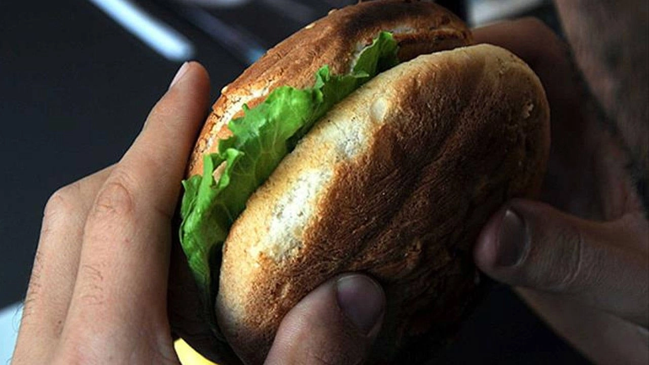 İspanya'da öğrencilere yemek kısıtlaması: Sebzeler ve meyveler zorunlu!
