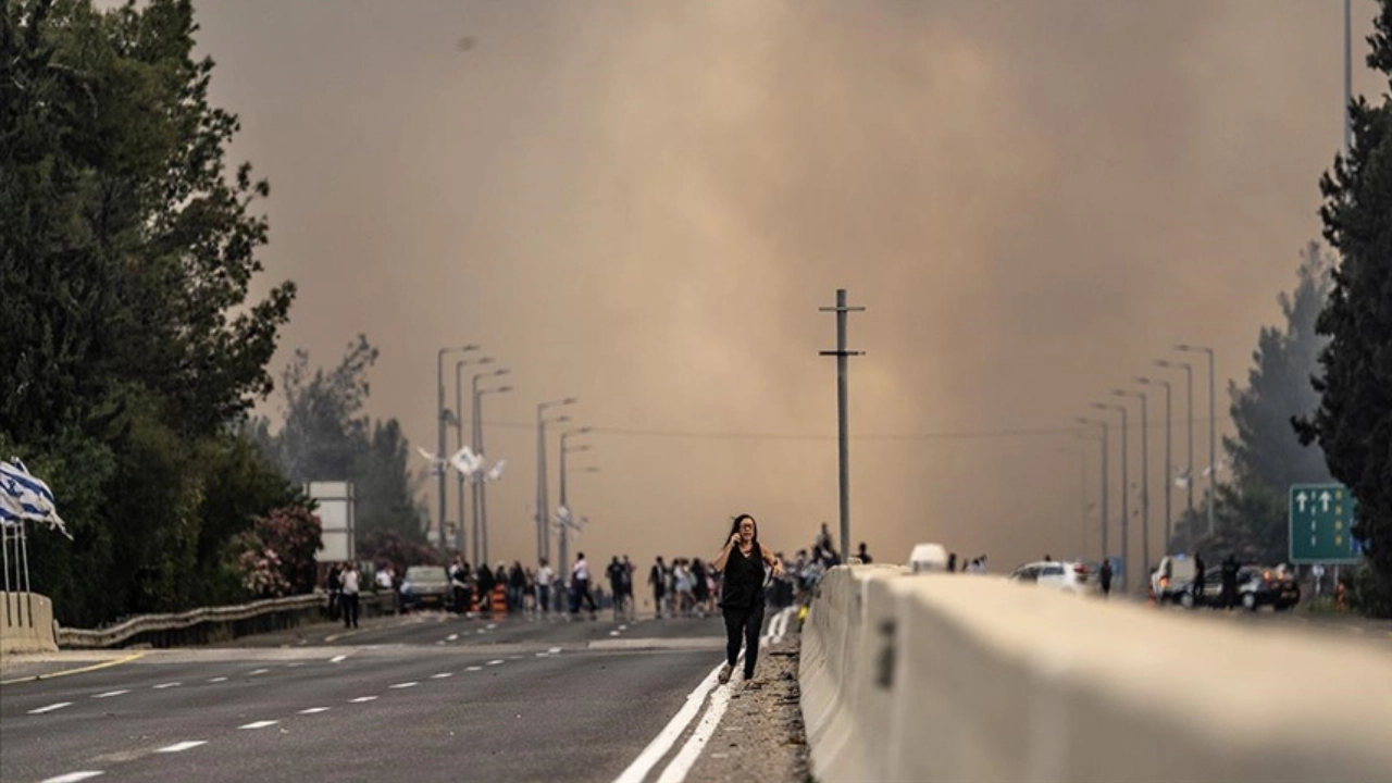 İsrail'de Kudüs ve Tel Aviv'i alevler sardı: 7 bin kişi evsiz kaldı!