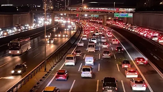 İstanbul'dan kaçanlar depremin izlerinden Anadolu'ya sığındı!
