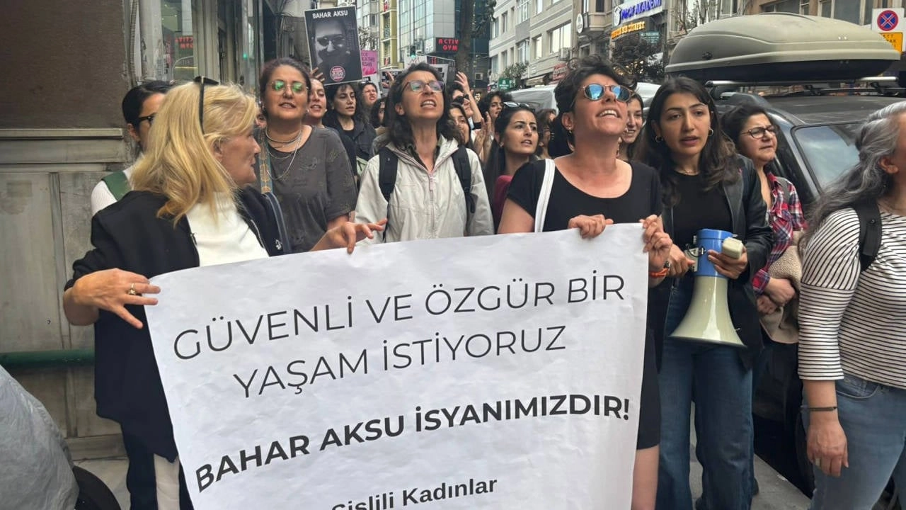 Kadın Katledildi, Politik Cinayetler Protesto Edildi