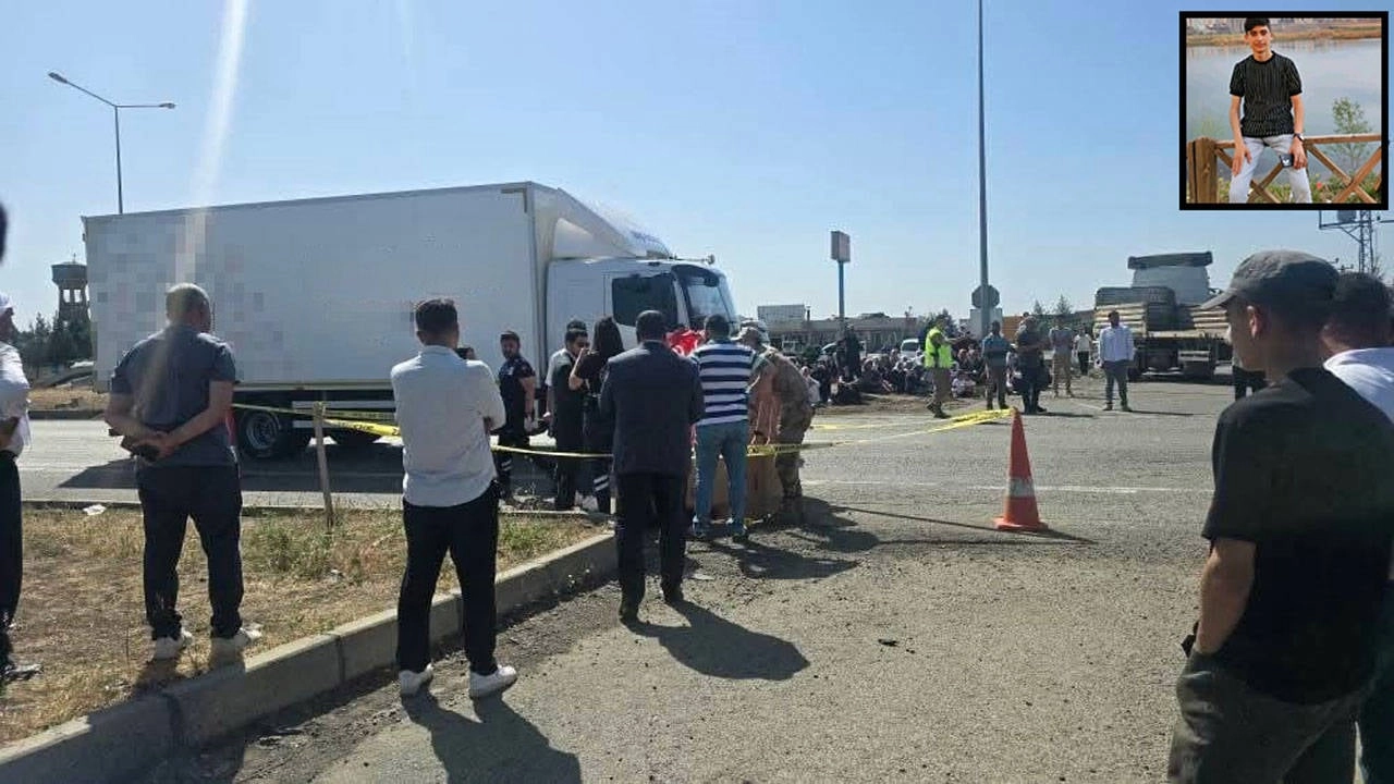 Kamyonun Çarptığı Lise Öğrencisi Hayatını Kaybetti