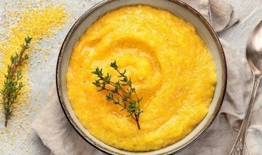Kaşarlı Polenta: İtalyan Mutfağının Sırrı