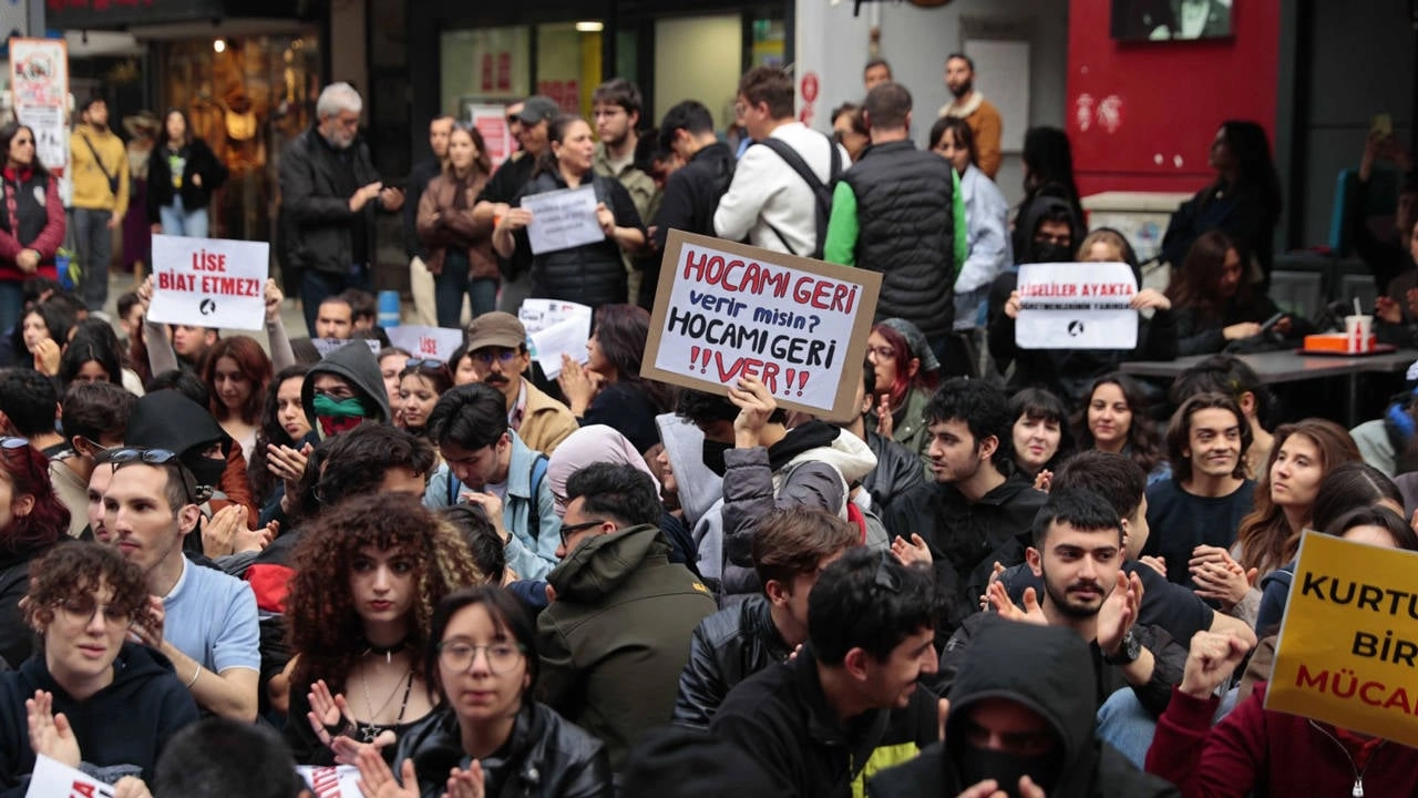 Liseler isyan hazırlığında: Biata Son!