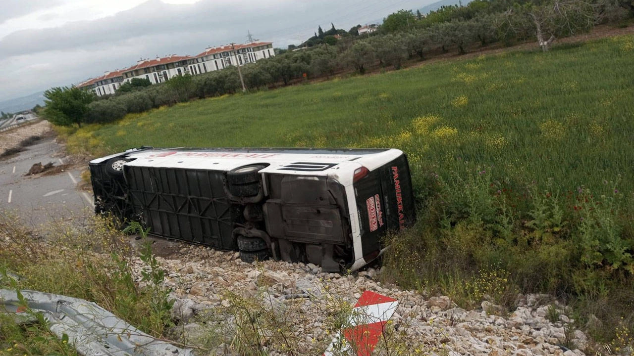 Manisa'da yollarda kıyamet koptu: Otobüs faciası!