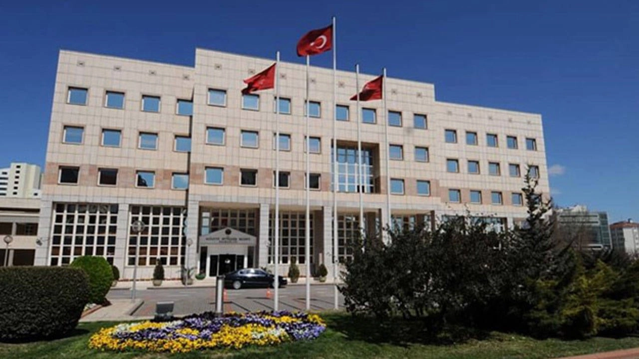 Medya patronlarının parayla haber yaptırdığı ortaya çıktı!