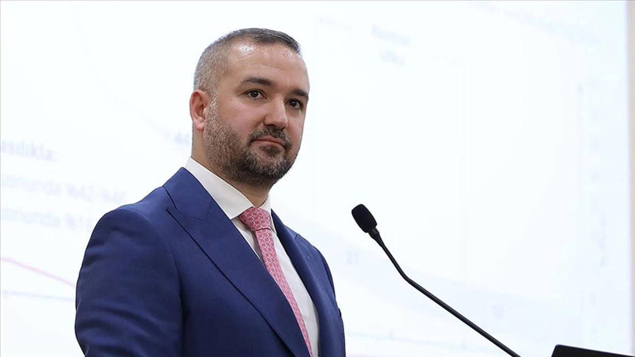 Merkez Bankası Başkanı Karahan'dan Sert Mesaj: Sıkı Para Politikası Yolunda İnat Devam Ediyor!