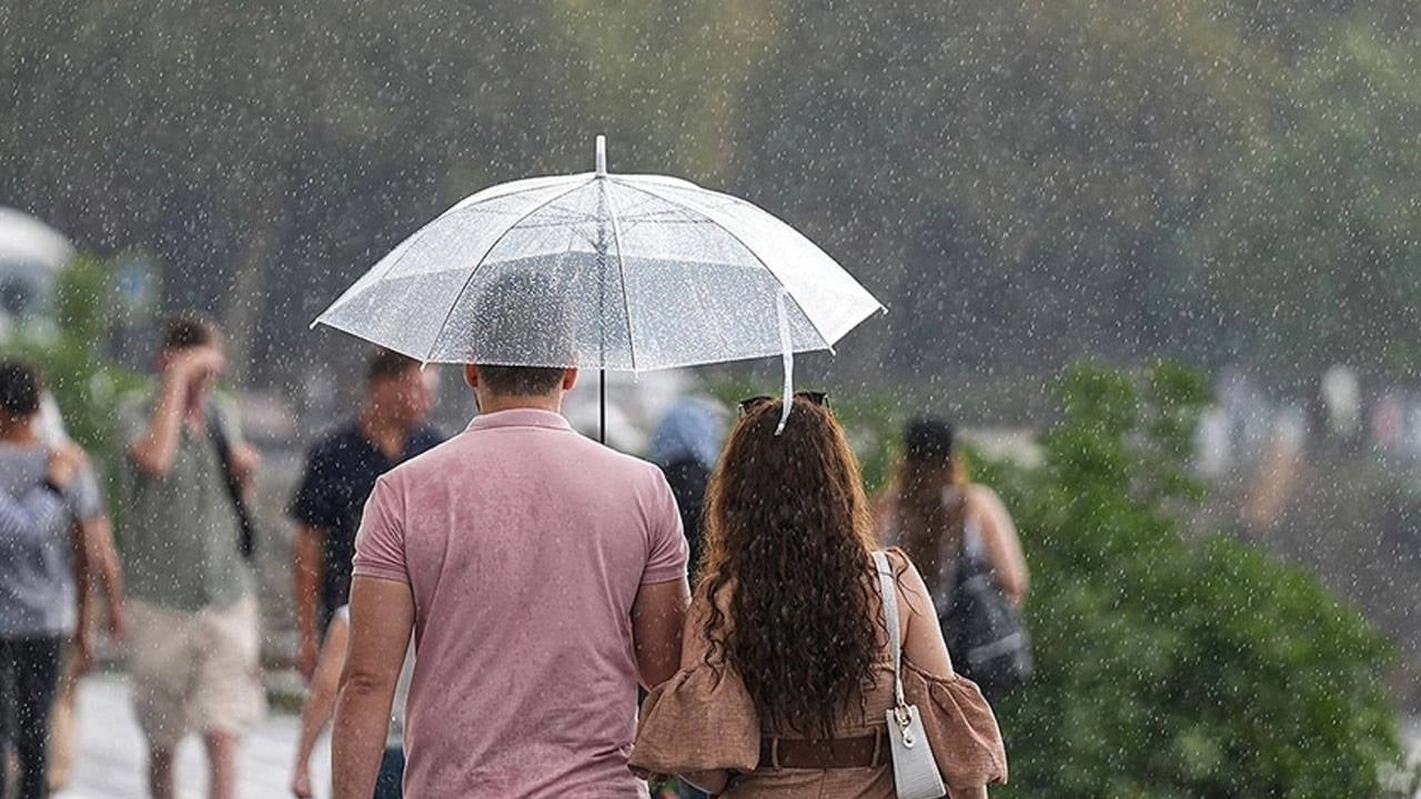 Meteoroloji Uyarıyor: Fırtına ve Sağanak Yağışlar Geliyor!