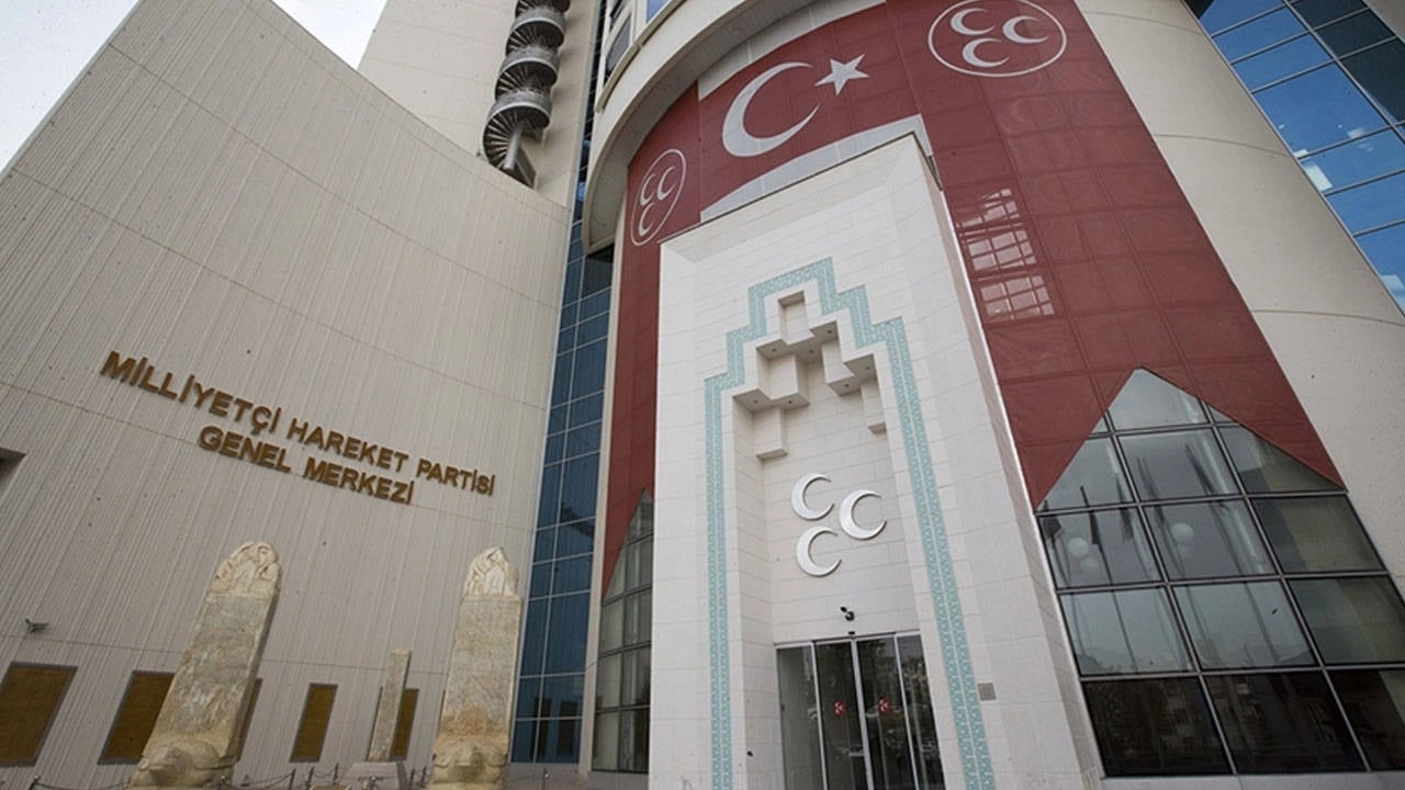 MHP'de Yolsuzluk Skandalı: İl Başkanı İstifa Etmesi İstendi, Genel Merkez Müdahale Etti