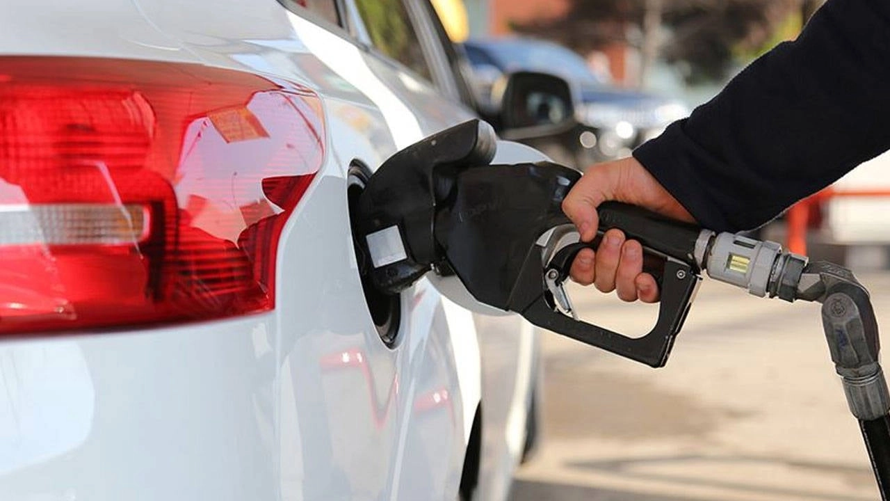 Motorine zam geliyor, sürücülerin cebi yine yanacak!