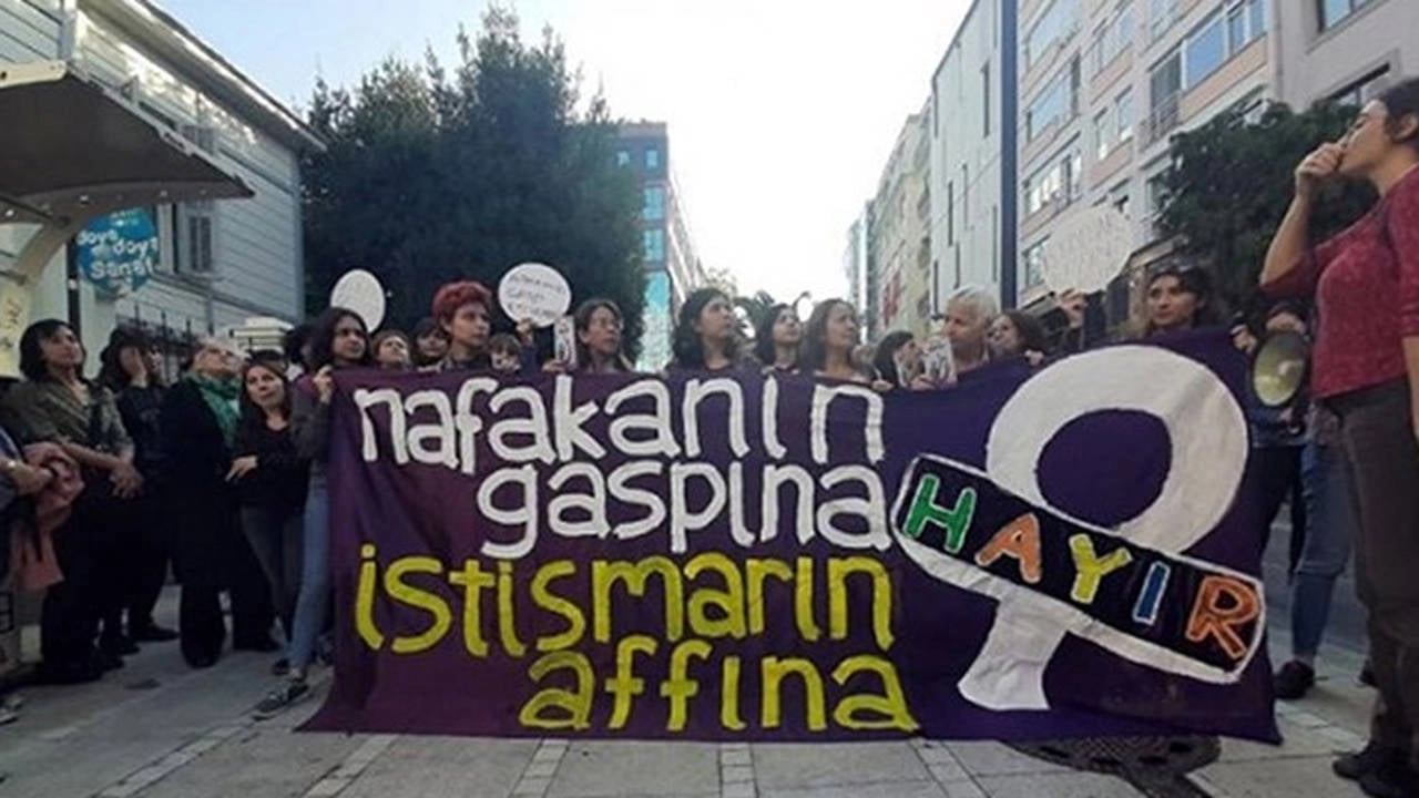 Nafaka hakkı tehlikede: Kadınları yoksulluğa mahkum etmeye çalışıyorlar
