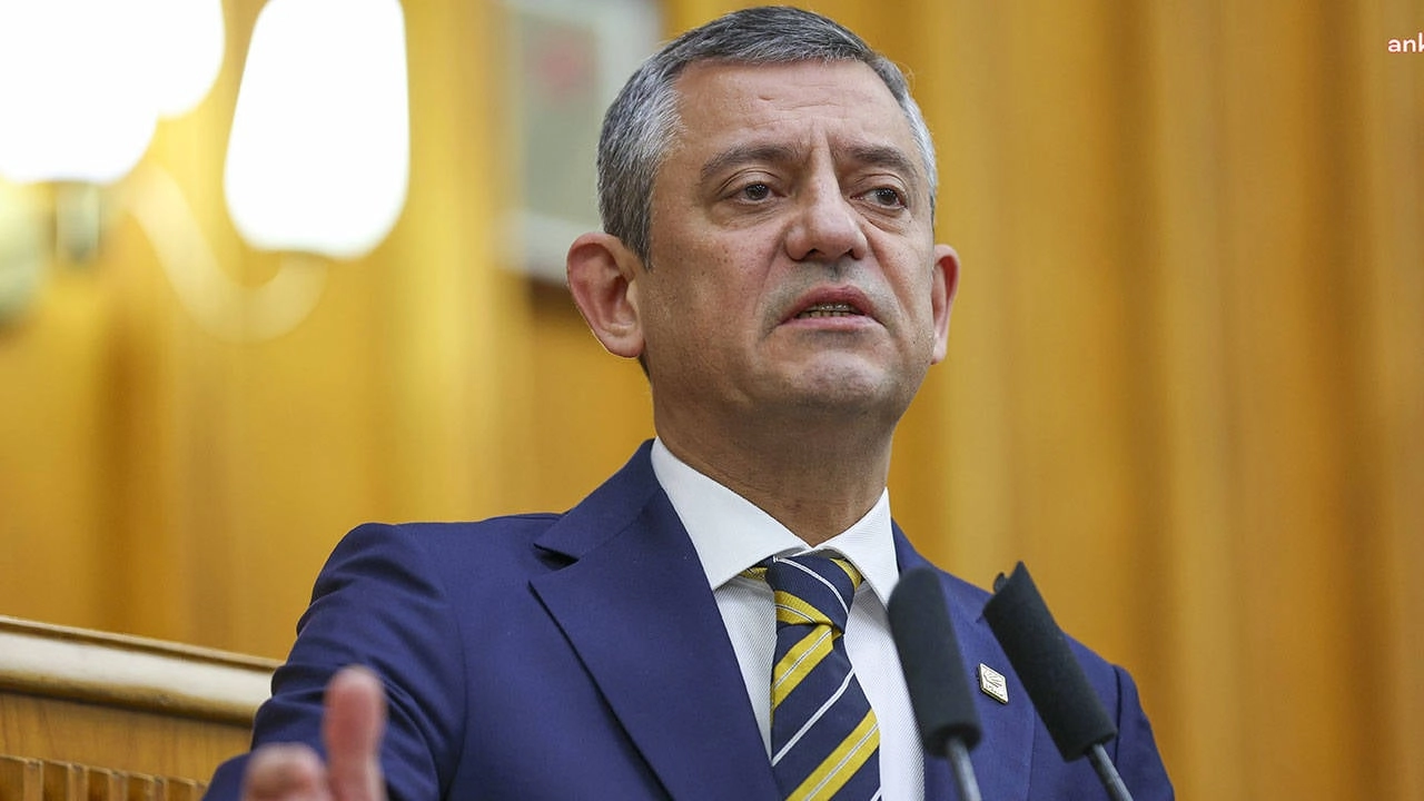 Özgür Özel: 19 Mart Darbesinin Dijital Ayaklarıyla Mücadele Ediyoruz