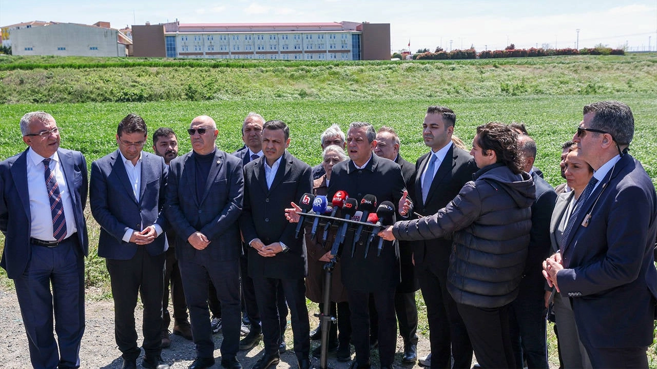 Özgür Özel, Silivri Cezaevi'nde Ekrem İmamoğlu'na destek verdi!