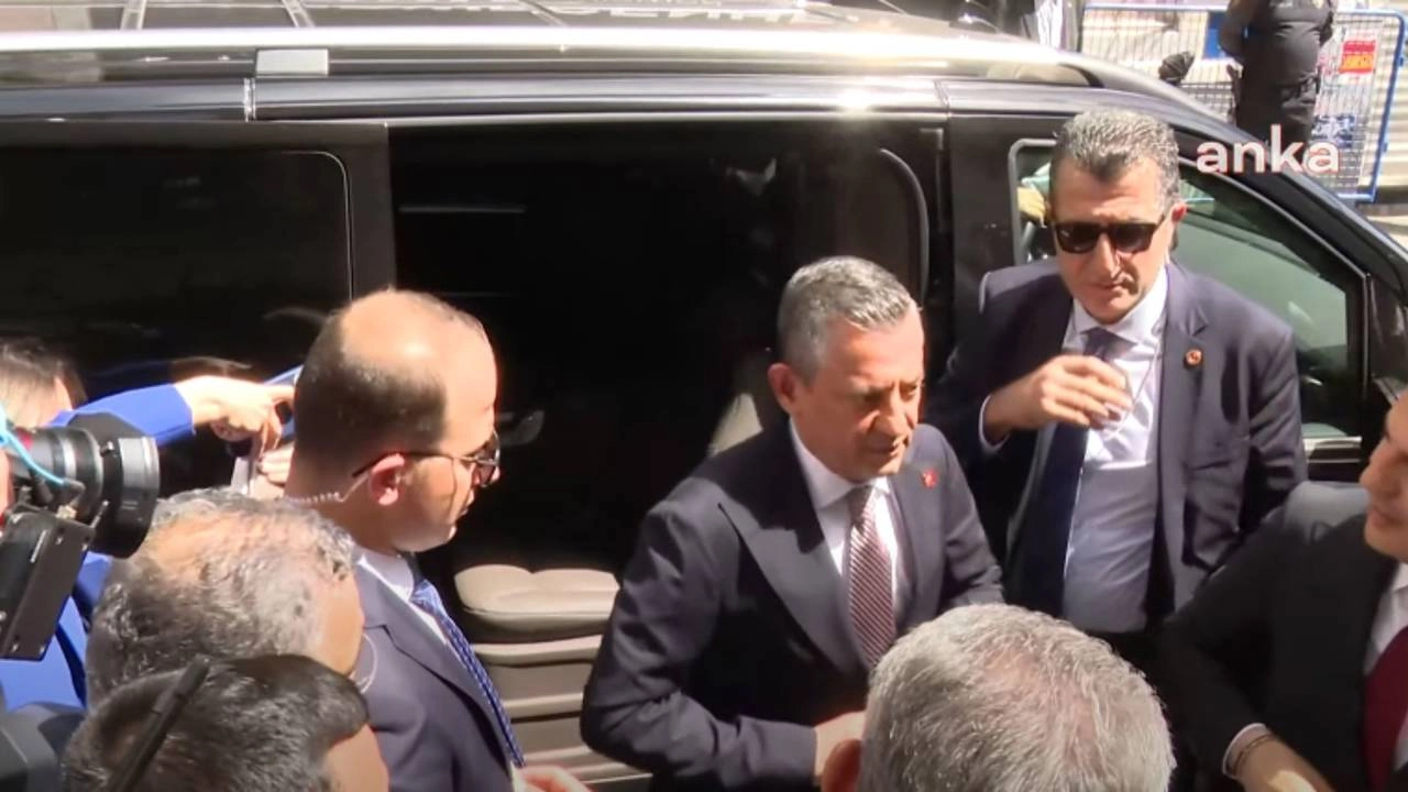 Özgür Özel'den TÜSİAD'a Ziyaret: Yeni İktidar Yolda