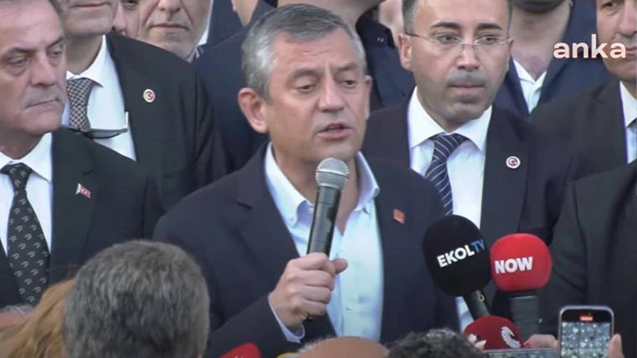 Özgür Özel'e yapılan saldırı: "Korkmuyoruz, korksunlar onlar!"