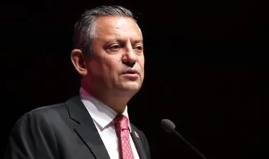 Özgür Özel'in 23 Nisan programı belli oldu: TBMM'deki resepsiyona katılmayacak.