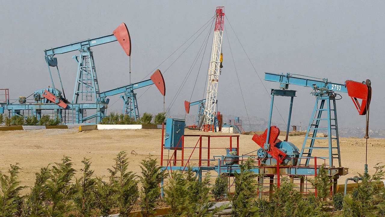 'Petrol fiyatları düşüşte: Kriz sona eriyor iddiası etkili'