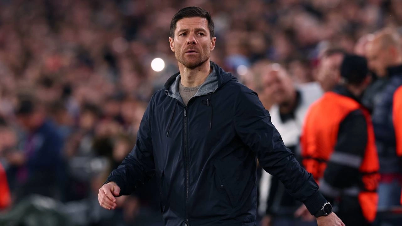 Real Madrid'un Eski Yıldızı Xabi Alonso, Almanya'dan Ayrılıyor