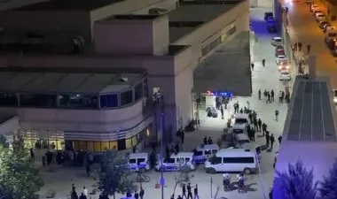 Siirt'te mahalle kavgası hastanede kanlı bitti!