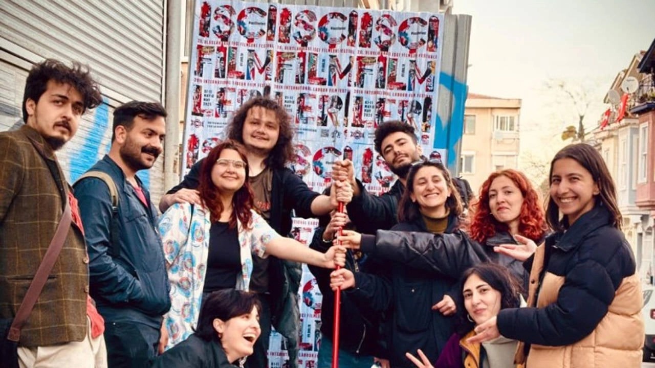 Sinemada işçi haklarına odaklanan filmler için özel bir alan açılıyor: Beyazperde İşçi Filmleri Sahnesi!