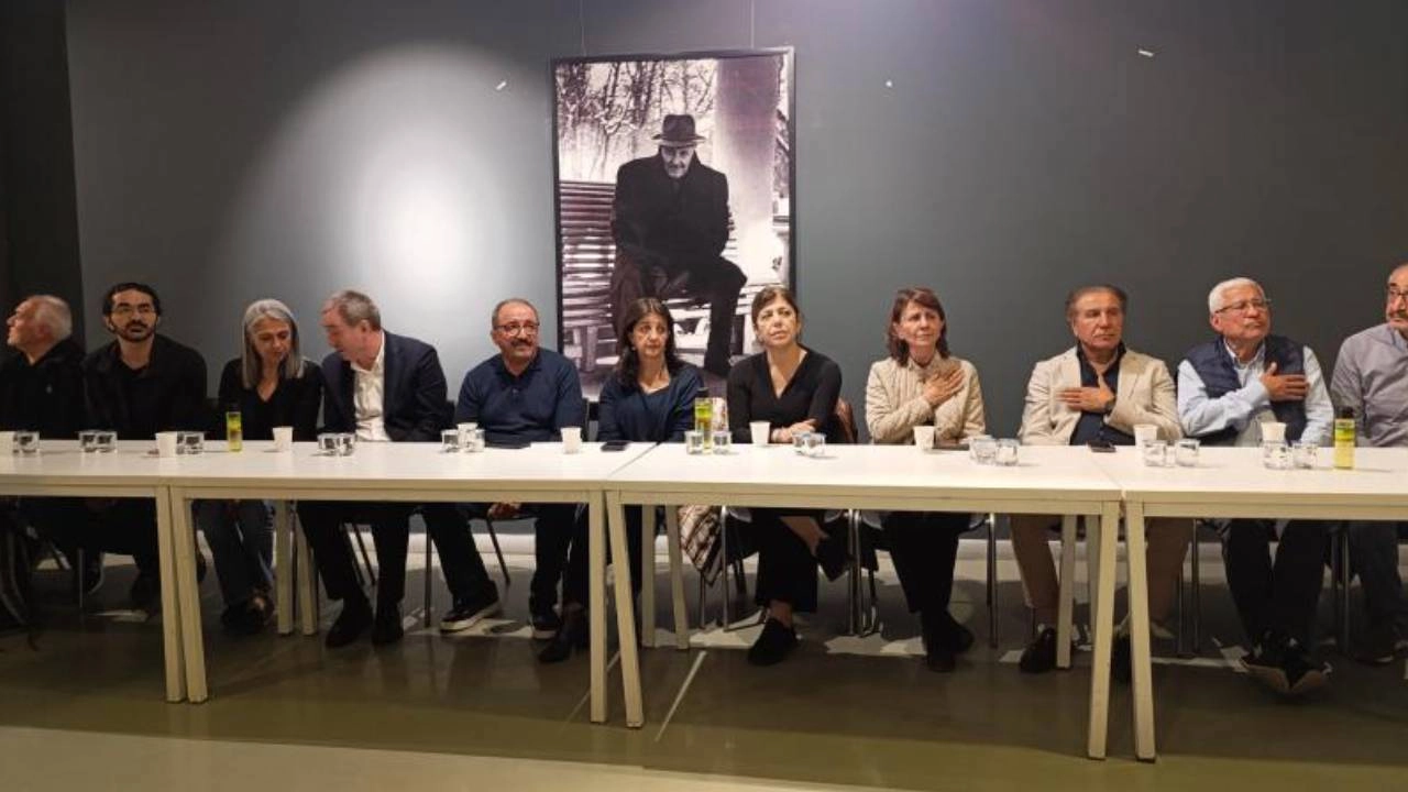 Sırrı Süreyya Önder'in yakınları, Nazım Hikmet Kültür Merkezi'nde taziyeleri reddediyor!