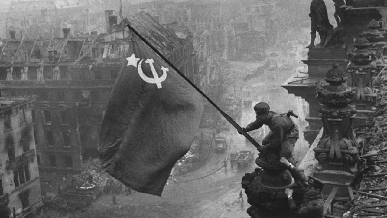"Stalingrad'ın Zaferi: Sovyetlerin Nazi Zulmüne Karşı Direnişi"