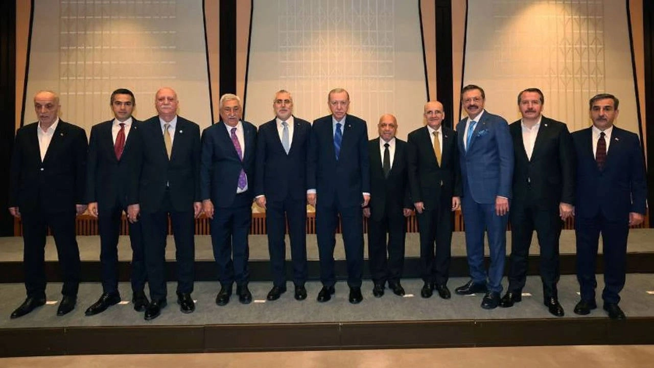 Toplumsal Öfke İktidarı Sarsıyor