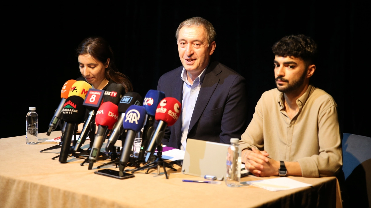 Tuncer Bakırhan: Sorunlarımızı evimizde çözeriz