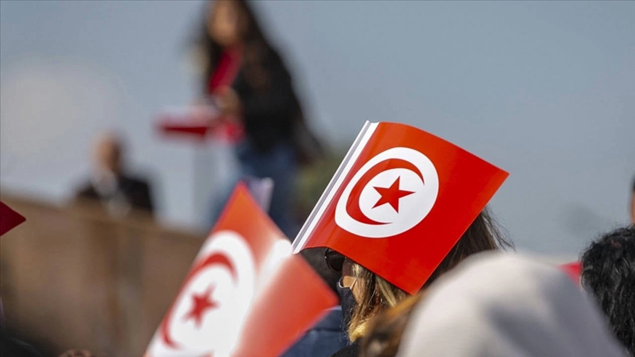Tunus'ta Eski Başbakan Ureyd'e 34 Yıl Hapis!