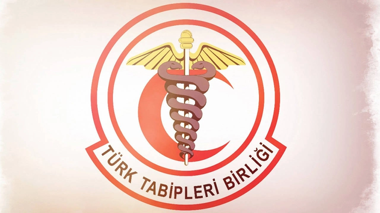 Türk Tabipleri Birliği, CHP Genel Başkanı Özgür Özel'e yapılan saldırıyı kınadı: "Demokrasiye Karşı Şiddete Hayır!"