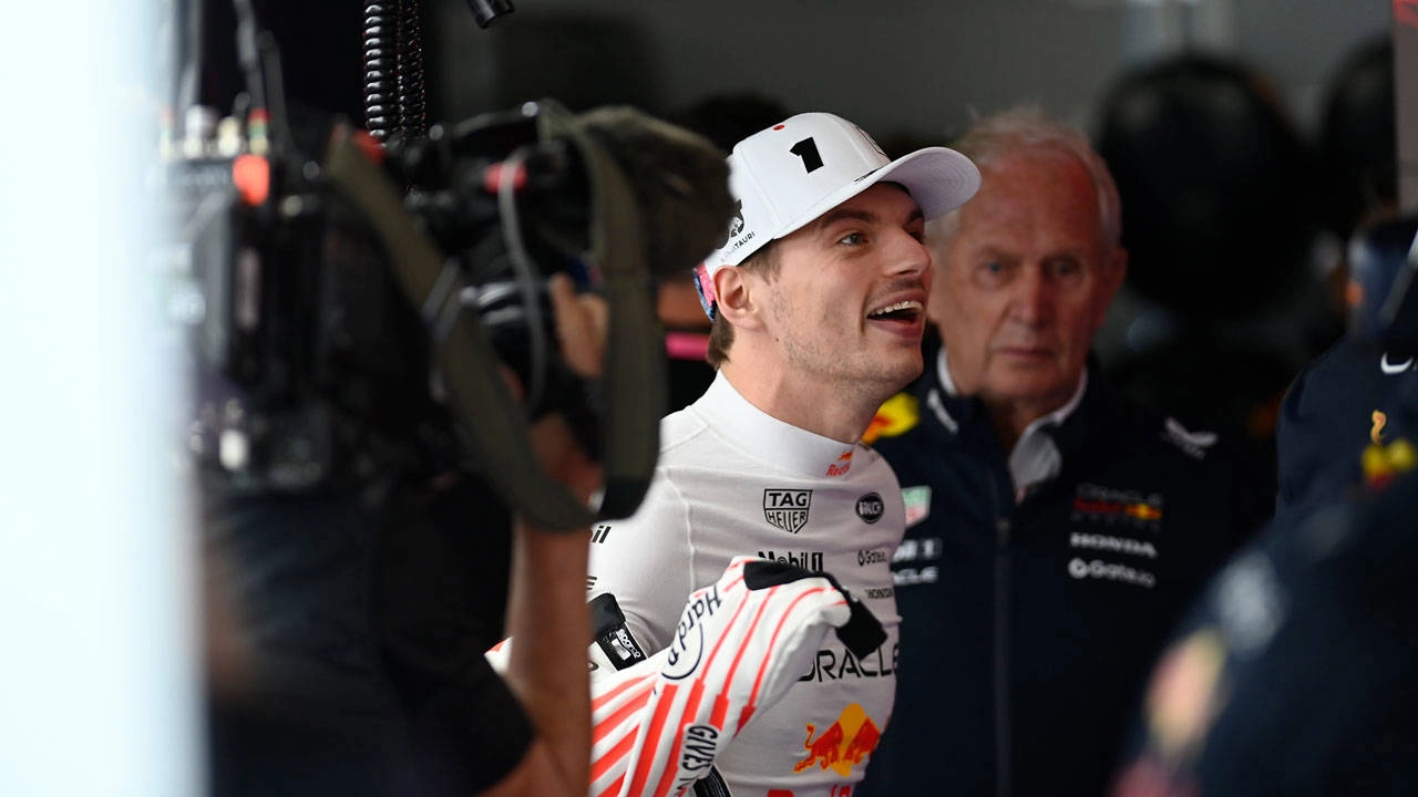 Verstappen, pisti alev alev yakarak zirveye çıktı!